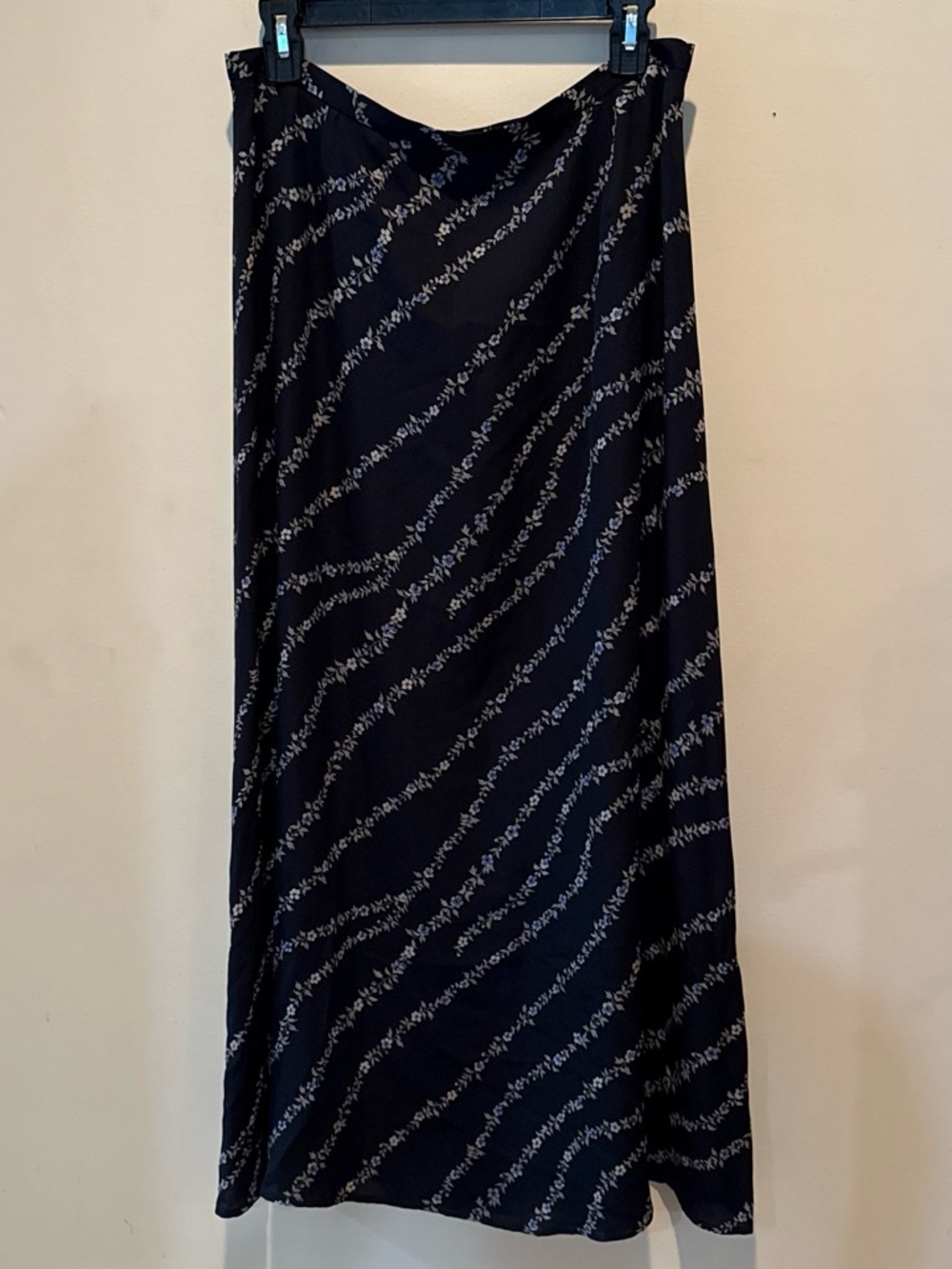 Women's Navy Blue Floral Diagonal Print Maxi Skirt